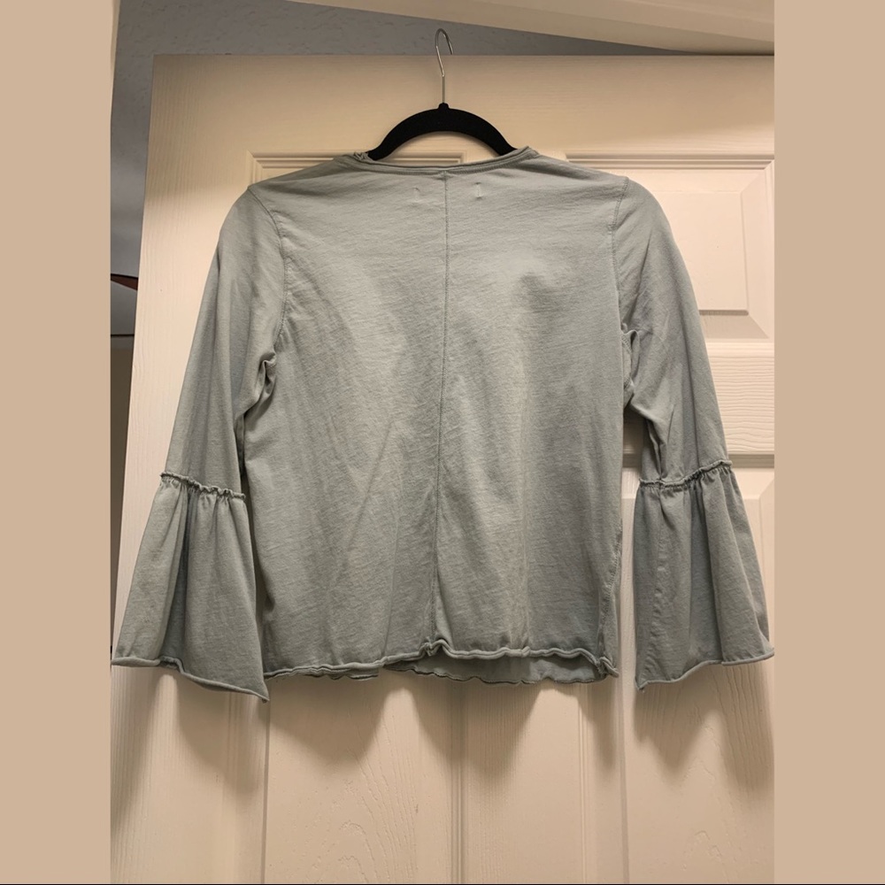 Abercrombie and Fitch Top - Picture 2 of 2